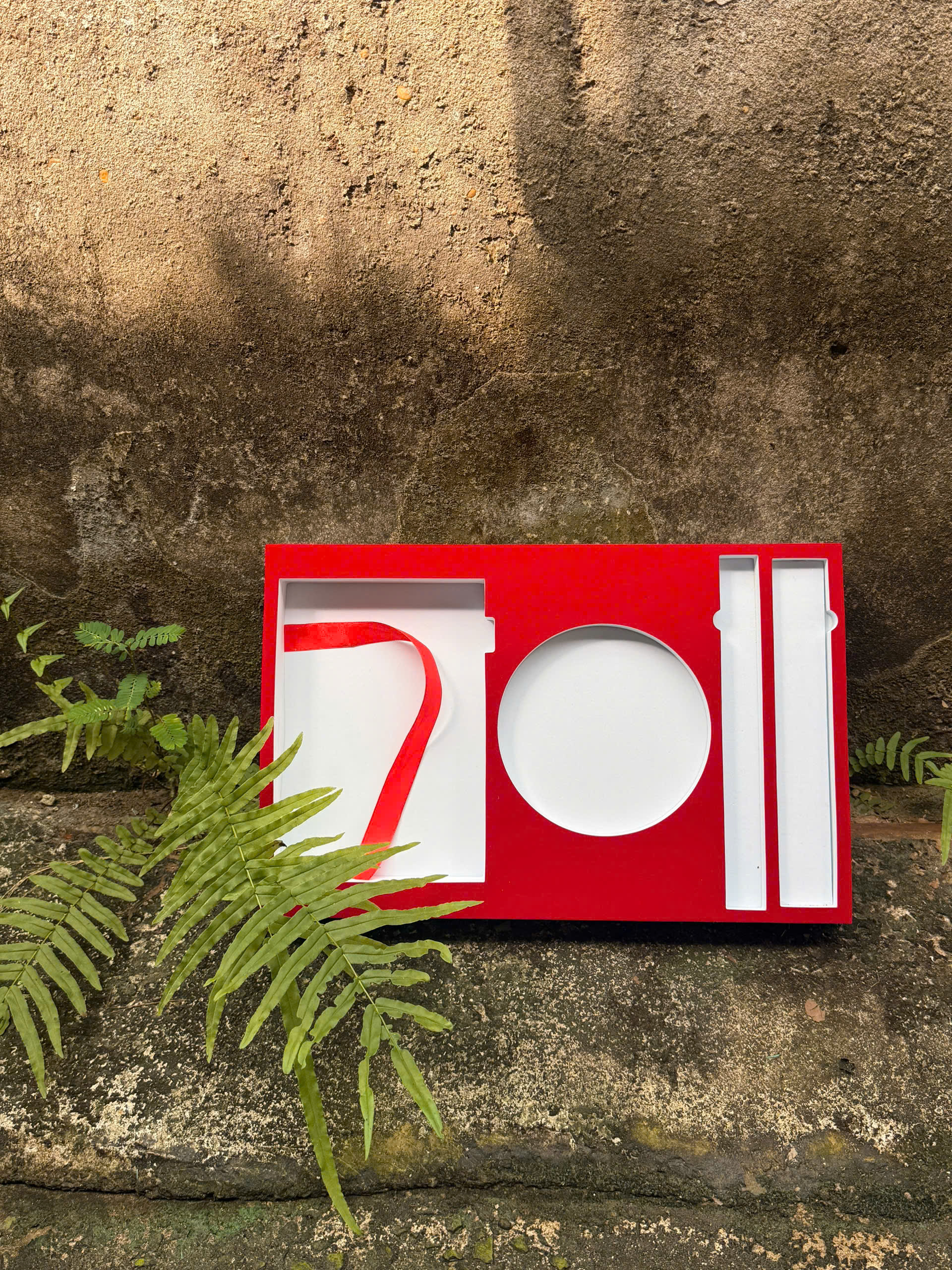 XƯỞNG GIA CÔNG MÚT ĐỊNH HÌNH LÓT NHUNG CHO QUÀ LƯU NIỆM – GIẢI PHÁP NÂNG TẦM GIÁ TRỊ QUÀ TẶNG 1